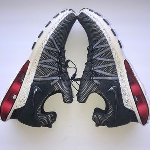 Nike SHOX Gravity Sneakers